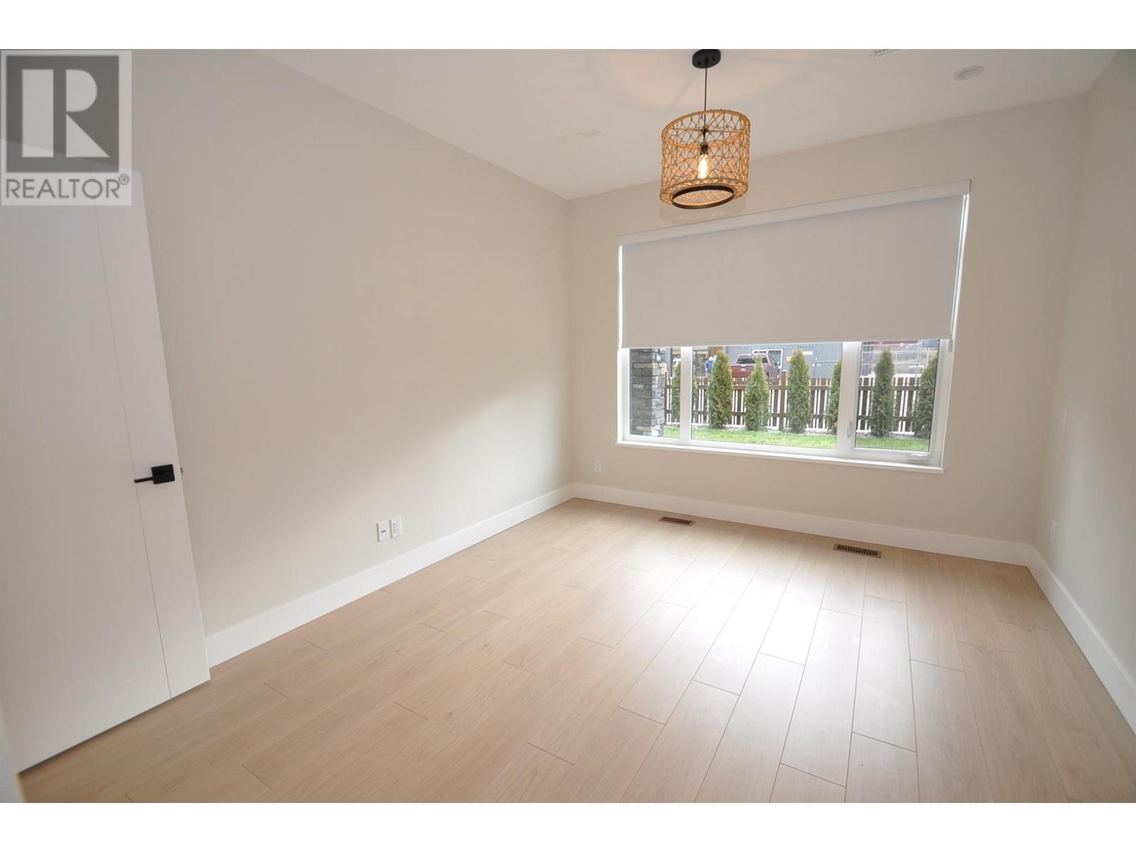 910 Lakeside Drive Unit# 401, Nelson