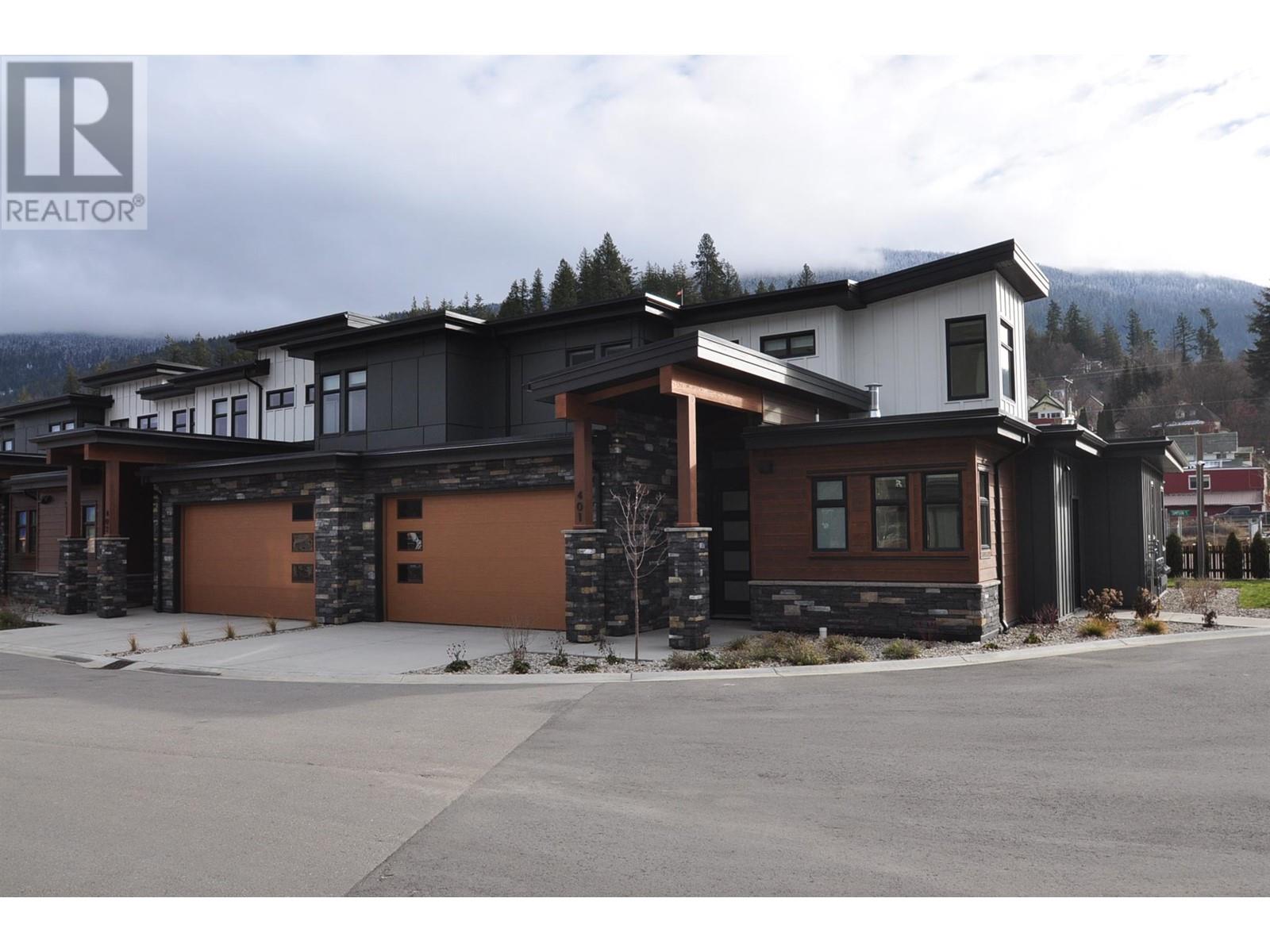 910 Lakeside Drive Unit# 401, Nelson