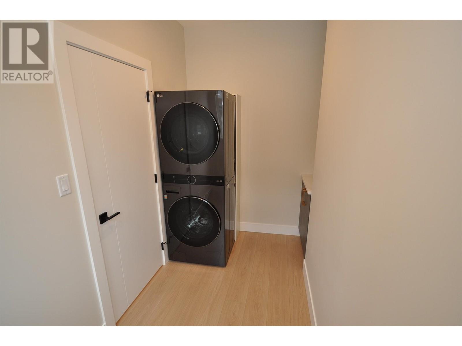910 Lakeside Drive Unit# 401, Nelson