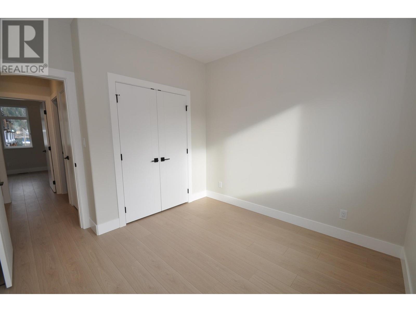 910 Lakeside Drive Unit# 401, Nelson