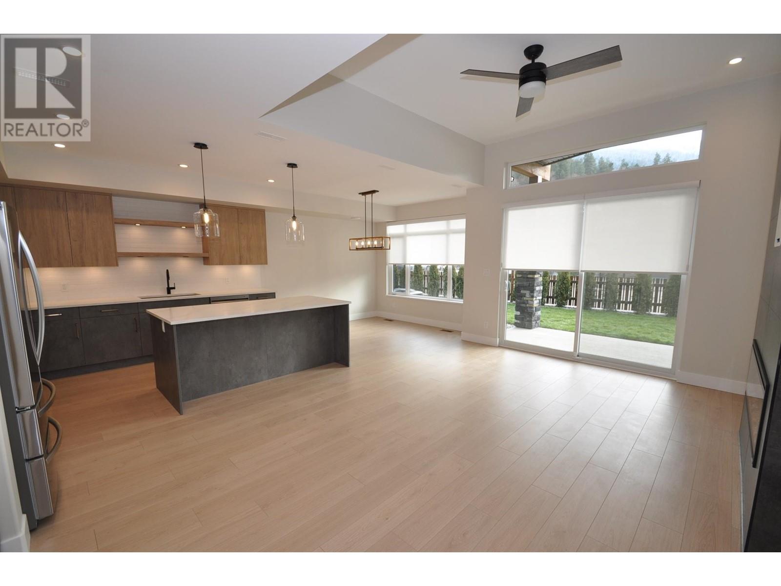 910 Lakeside Drive Unit# 401, Nelson