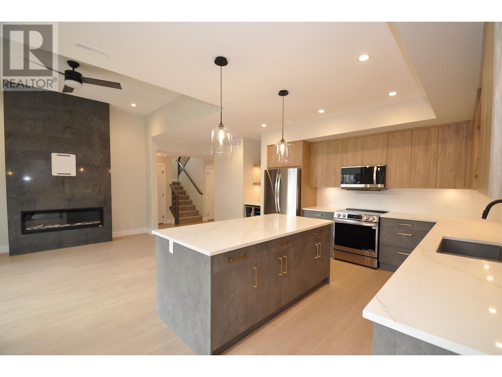 910 Lakeside Drive Unit# 401, Nelson