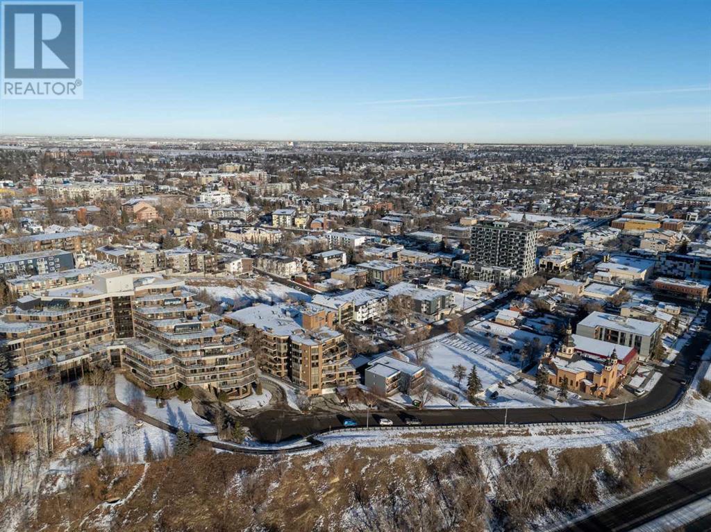 Single Family House for Sale in    Avenue NE Crescent Heights Calgary 