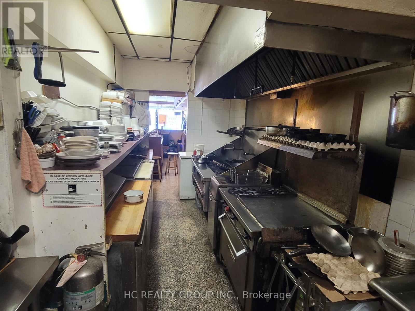 Photo 5 of 2783 Danforth Avenue, Toronto ON