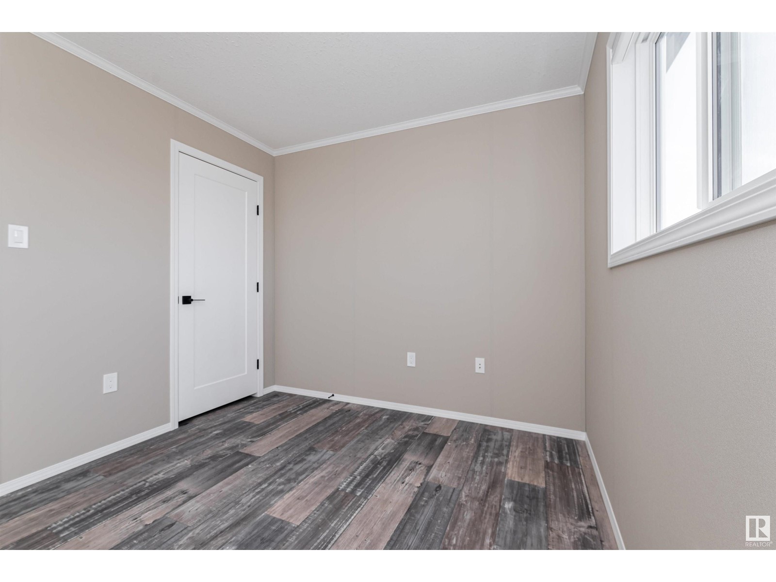 Photo 41 of 86 Meadowview Rd, Morinville AB