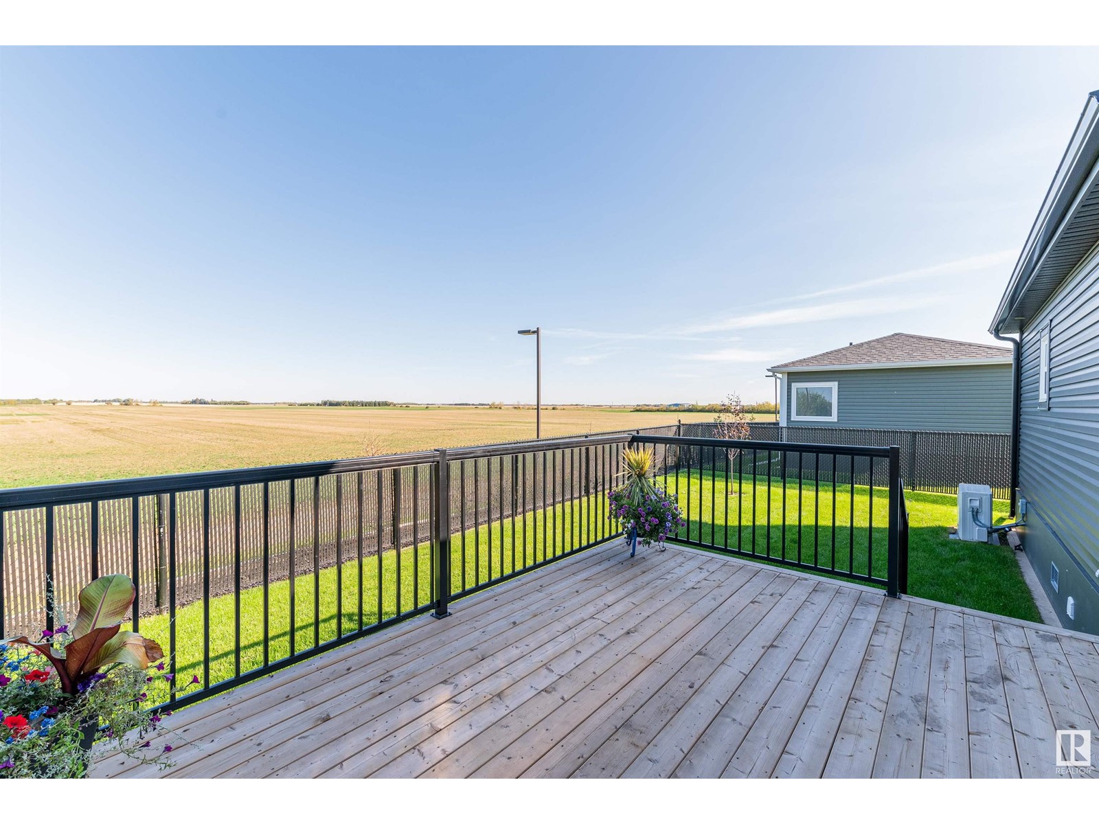 Photo 19 of 86 Meadowview Rd, Morinville AB