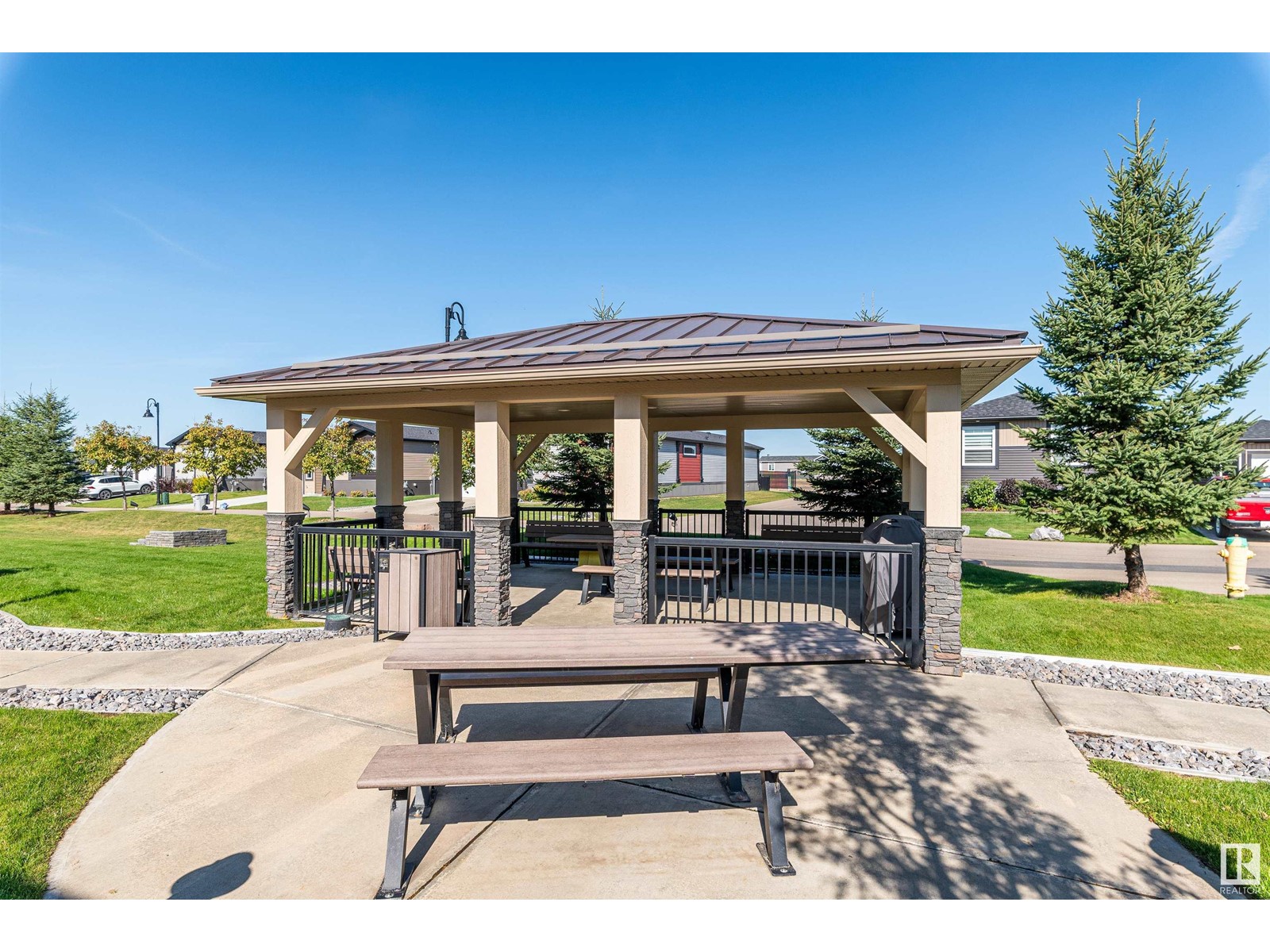 Photo 36 of 86 Meadowview Rd, Morinville AB