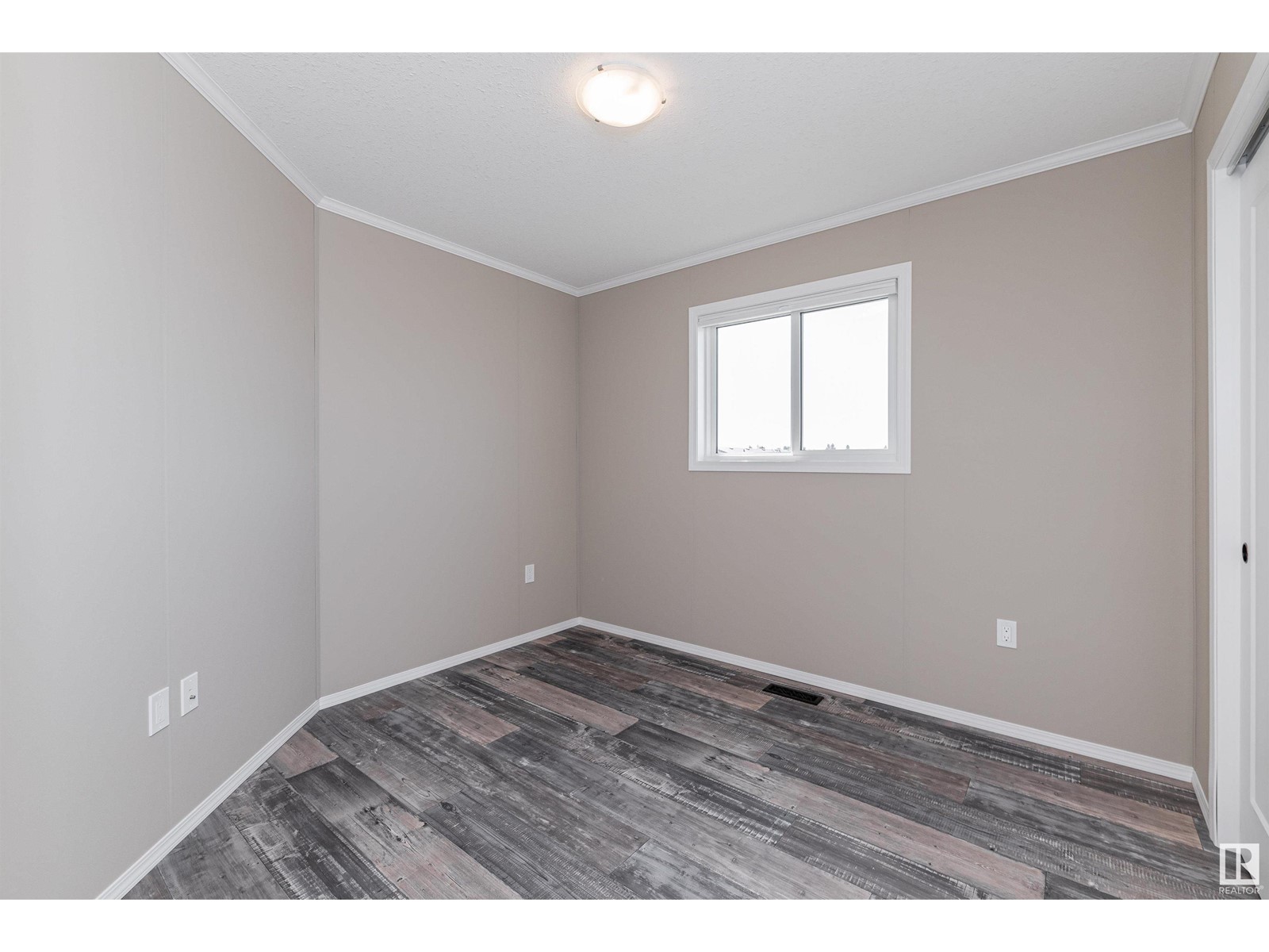 Photo 22 of 86 Meadowview Rd, Morinville AB