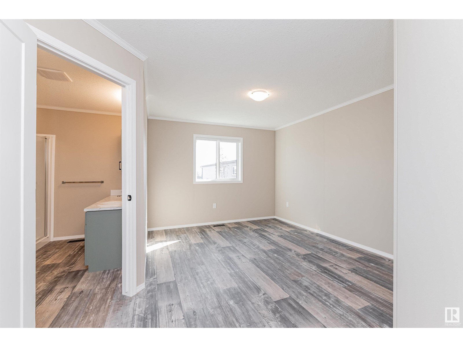 Photo 26 of 86 Meadowview Rd, Morinville AB