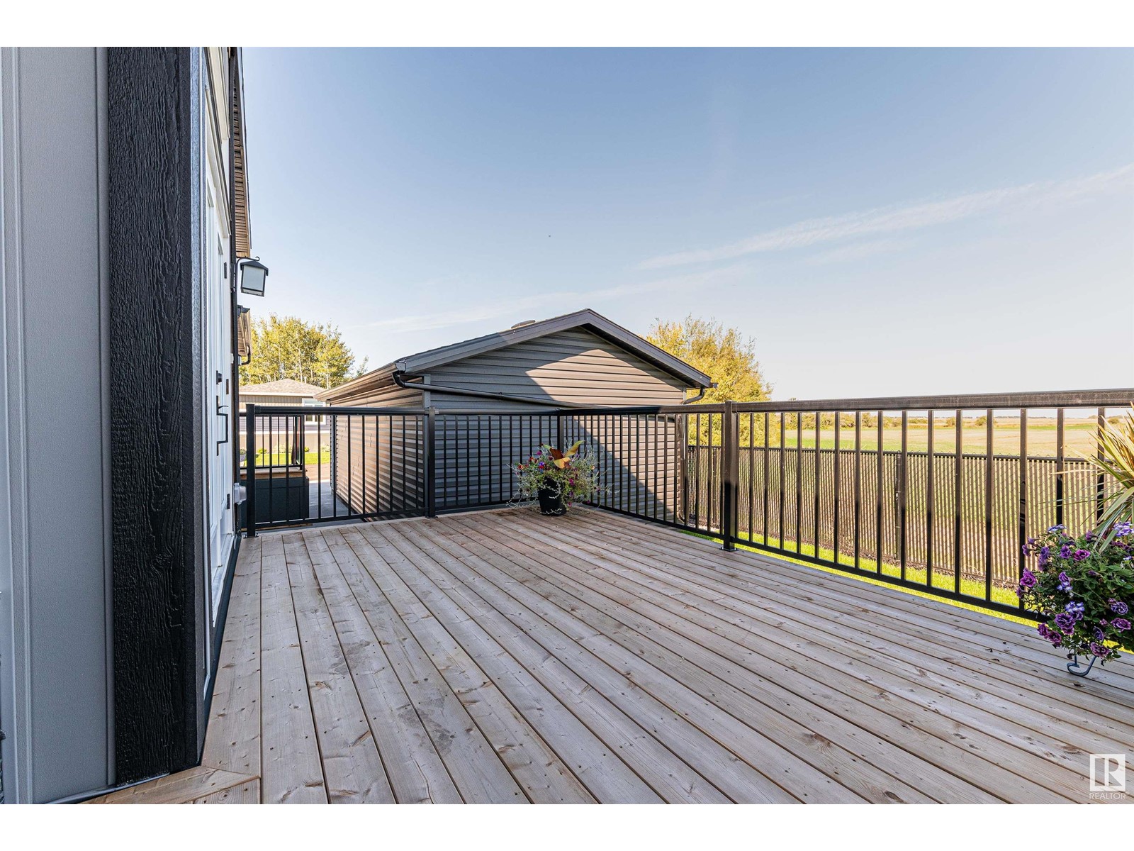 Photo 39 of 86 Meadowview Rd, Morinville AB