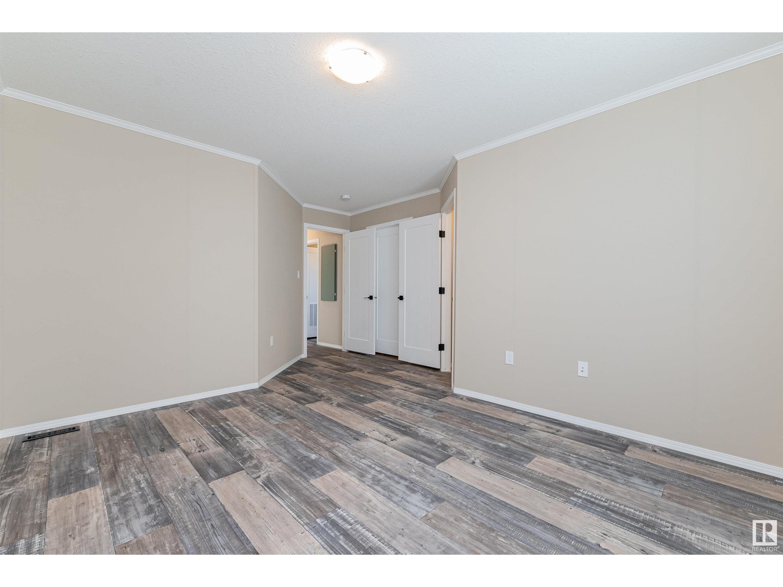 Photo 25 of 86 Meadowview Rd, Morinville AB