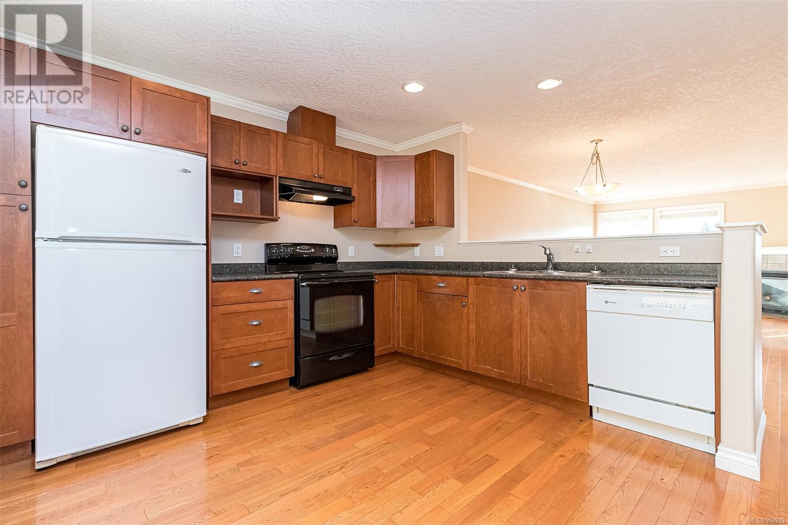 Photo 12 of 24 3101 Herons Way, Duncan BC