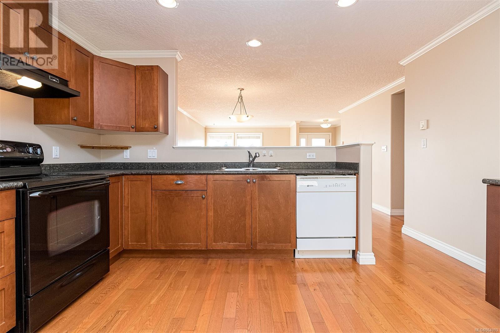 Photo 13 of 24 3101 Herons Way, Duncan BC