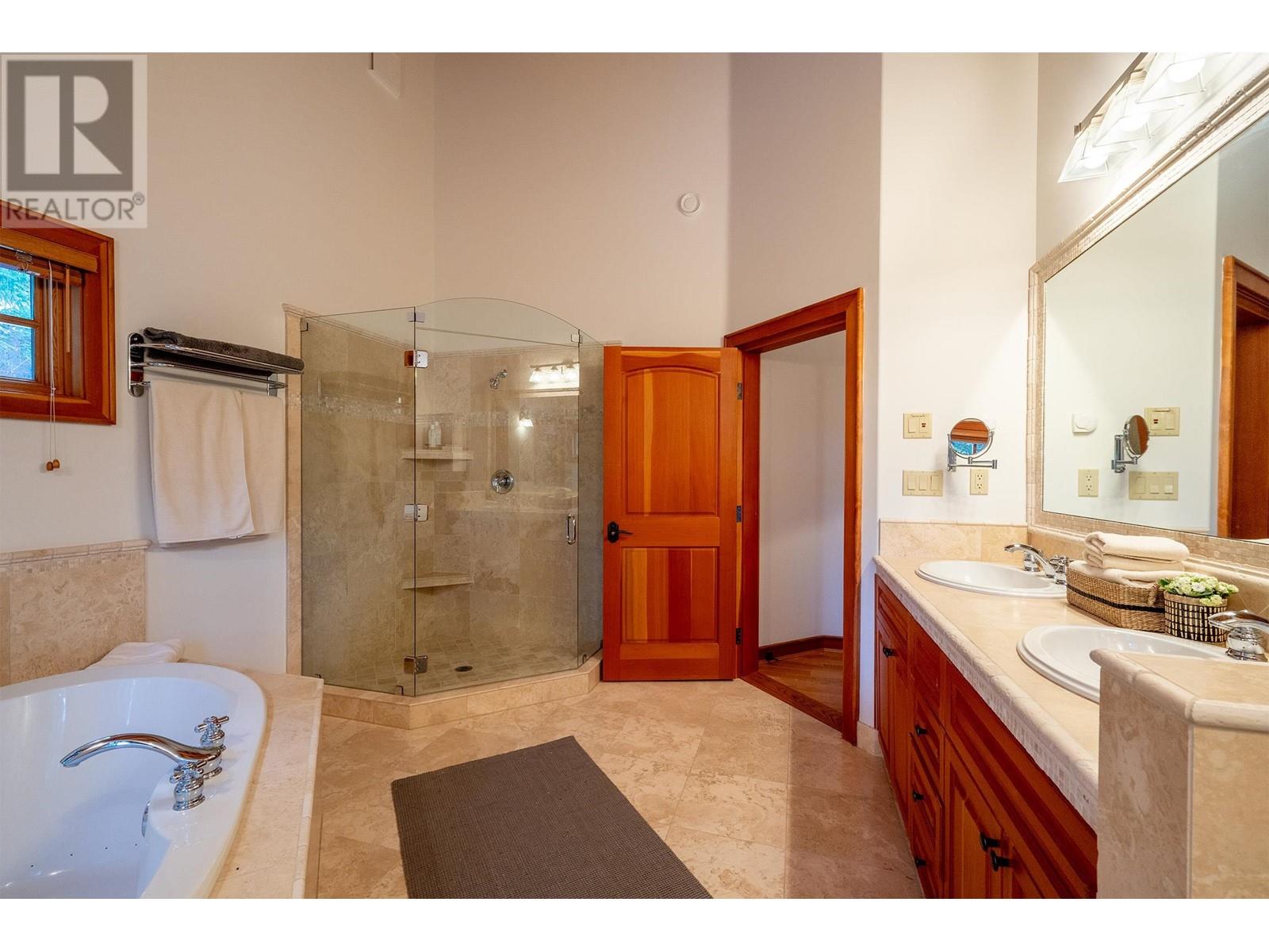 3826 SUNRIDGE DRIVE, Whistler real estate listing R2958026