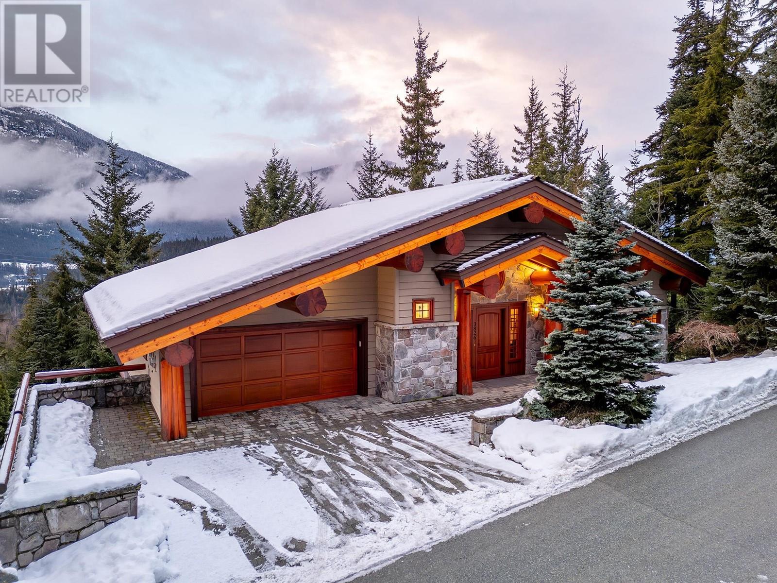 3826 SUNRIDGE DRIVE, Whistler real estate listing R2958026