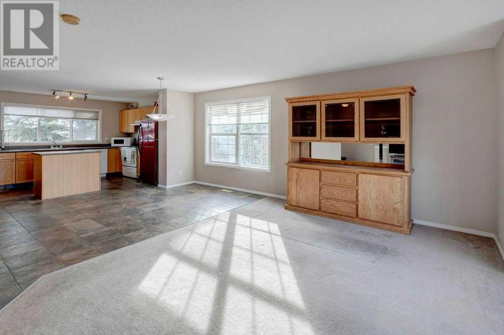 Single Family House for Sale in  Tuscany Springs Gardens NW Tuscany Calgary 