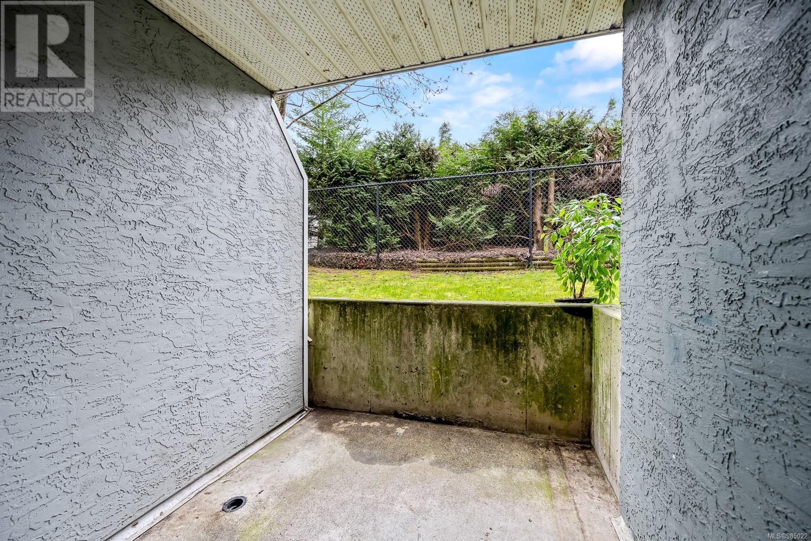112 1050 Braidwood Rd, Courtenay real estate listing 985022