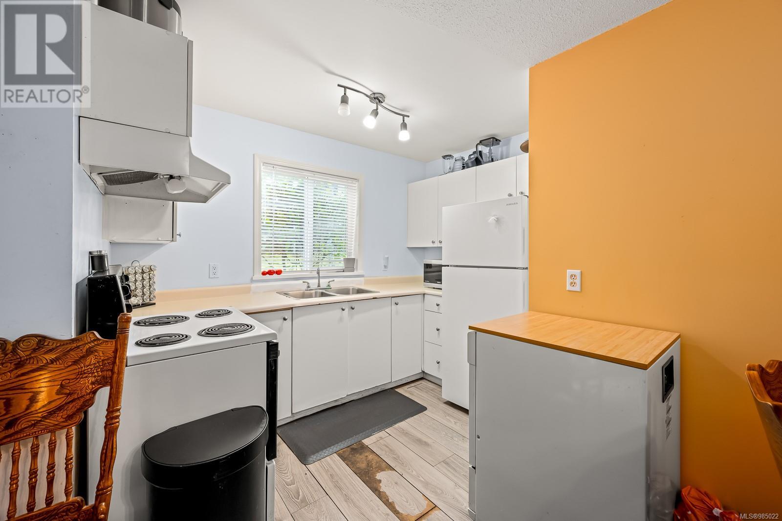 112 1050 Braidwood Rd, Courtenay real estate listing 985022