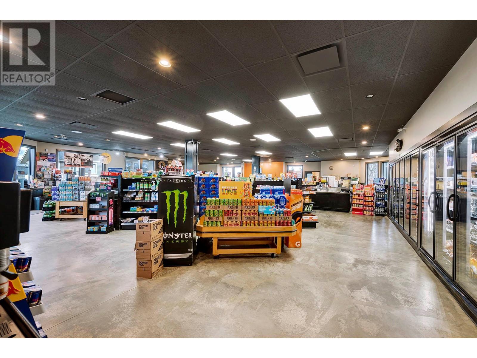 301 2049 HIGHLAND Place, Kamloops