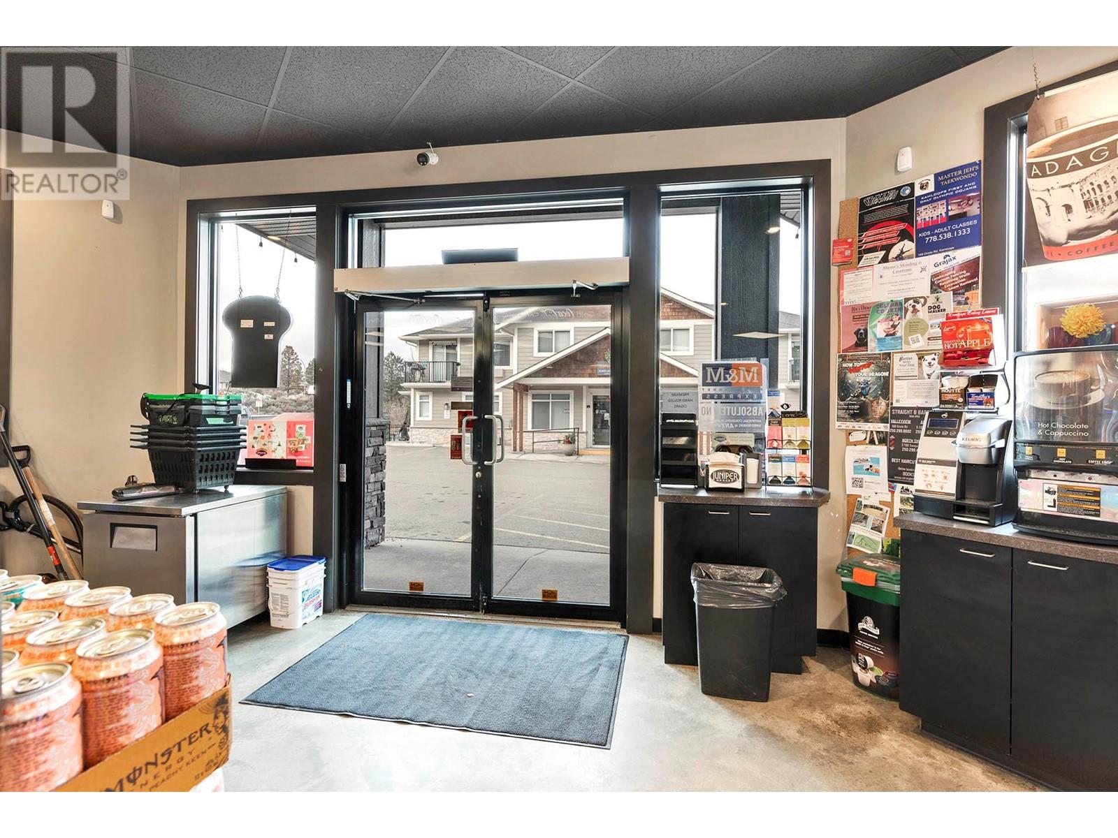 301 2049 HIGHLAND Place, Kamloops