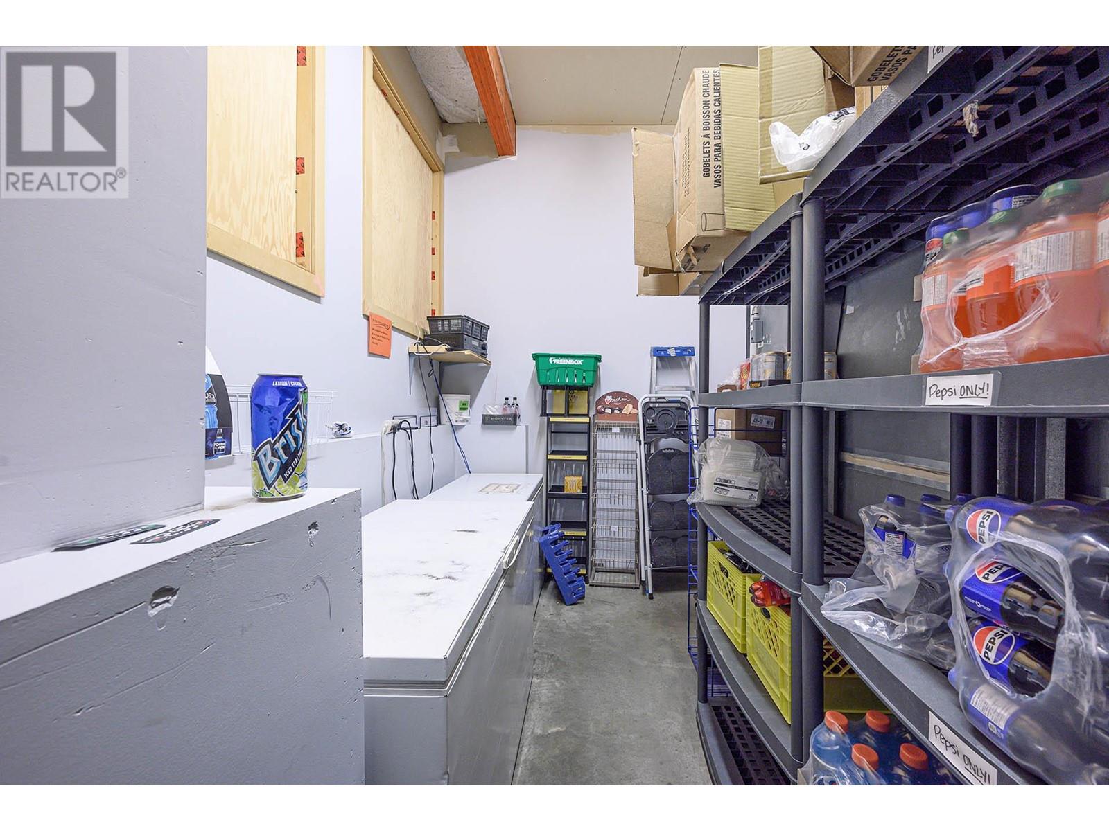 301 2049 HIGHLAND Place, Kamloops