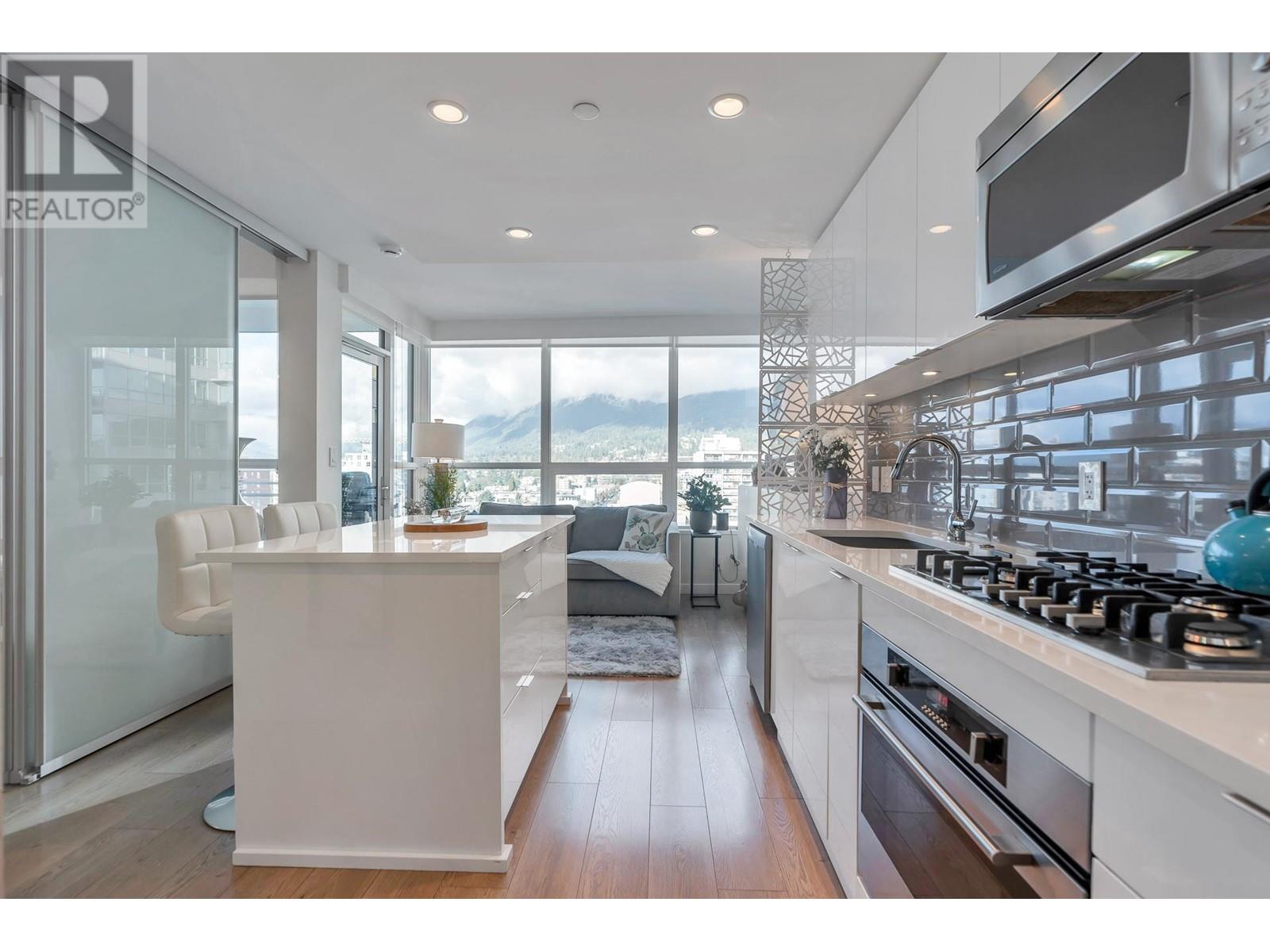 #1208 112 E 13TH STREET, North Vancouver