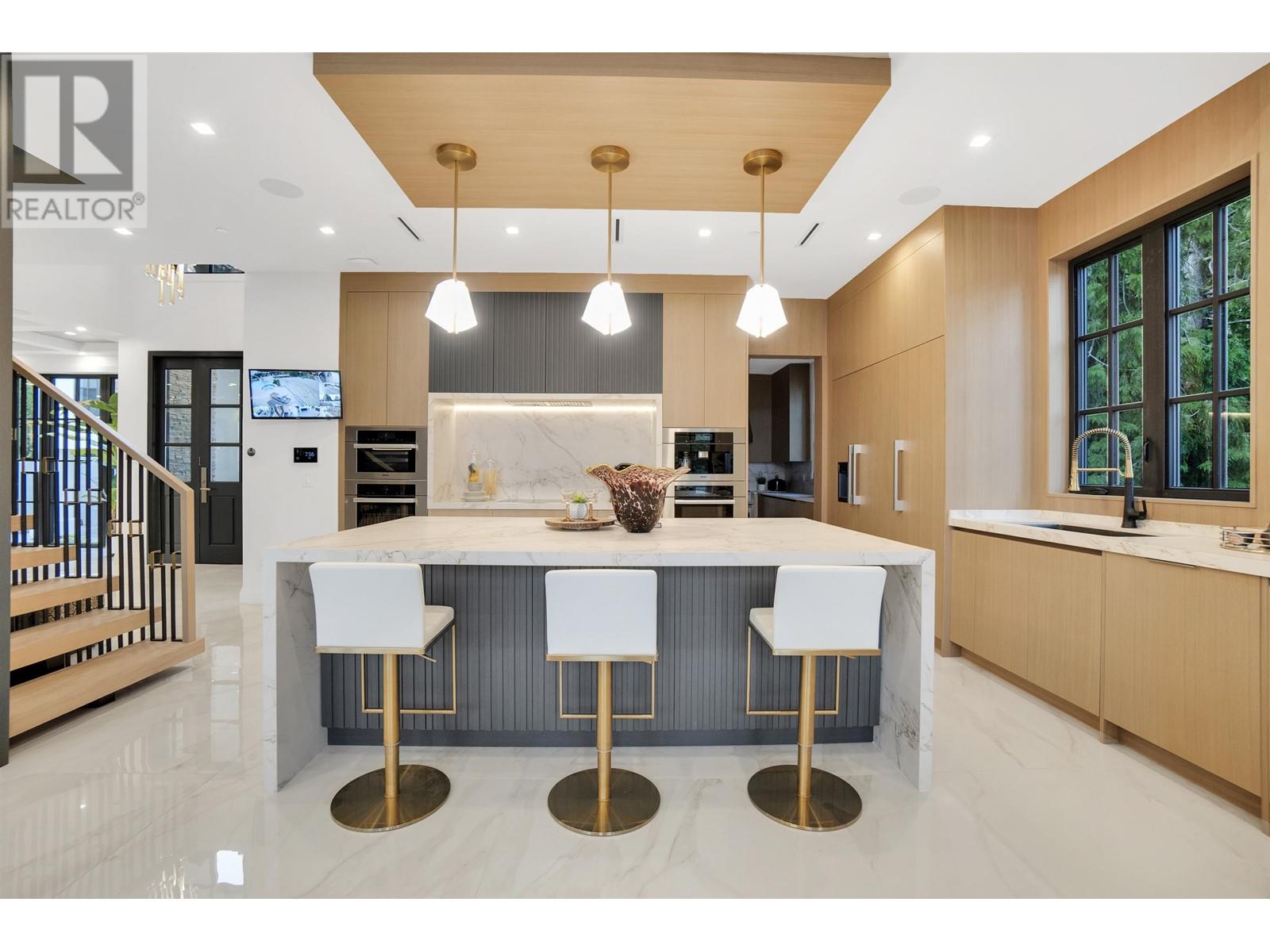 1419 BRAMWELL ROAD, West Vancouver