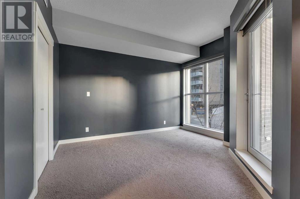 Single Family House High rise for Sale in    Avenue SW Beltline Calgary 