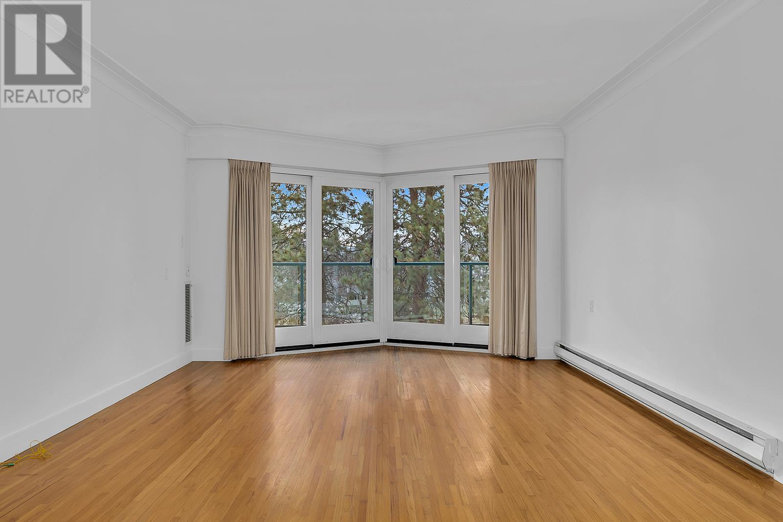 #506 4058 LAKESHORE ROAD - Image 11