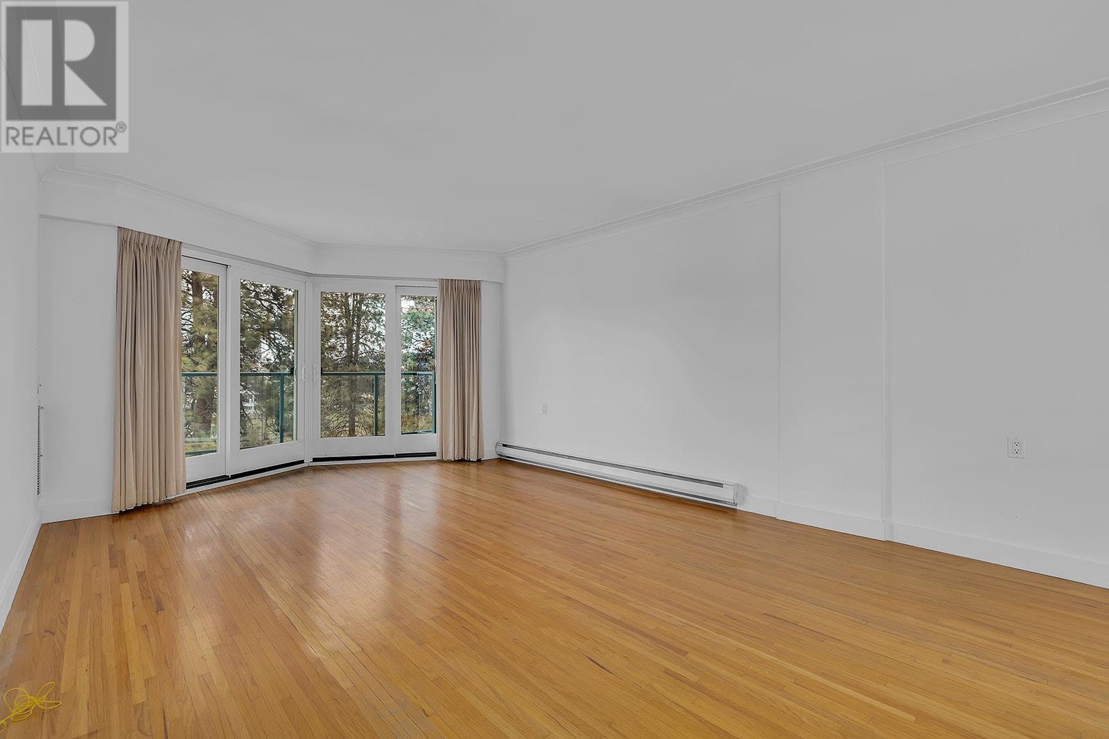 #506 4058 LAKESHORE ROAD - Image 13