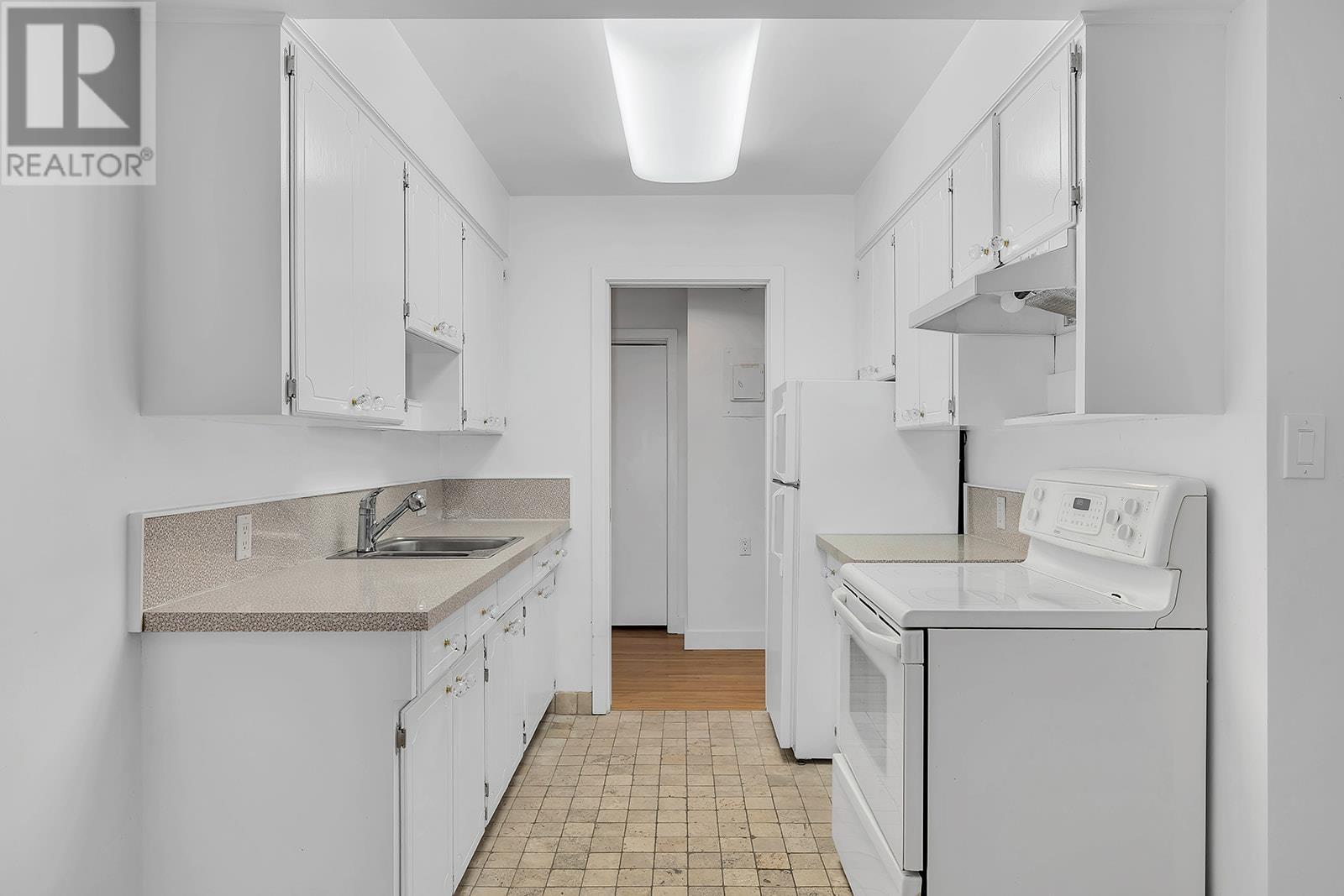 #506 4058 LAKESHORE ROAD - Image 25