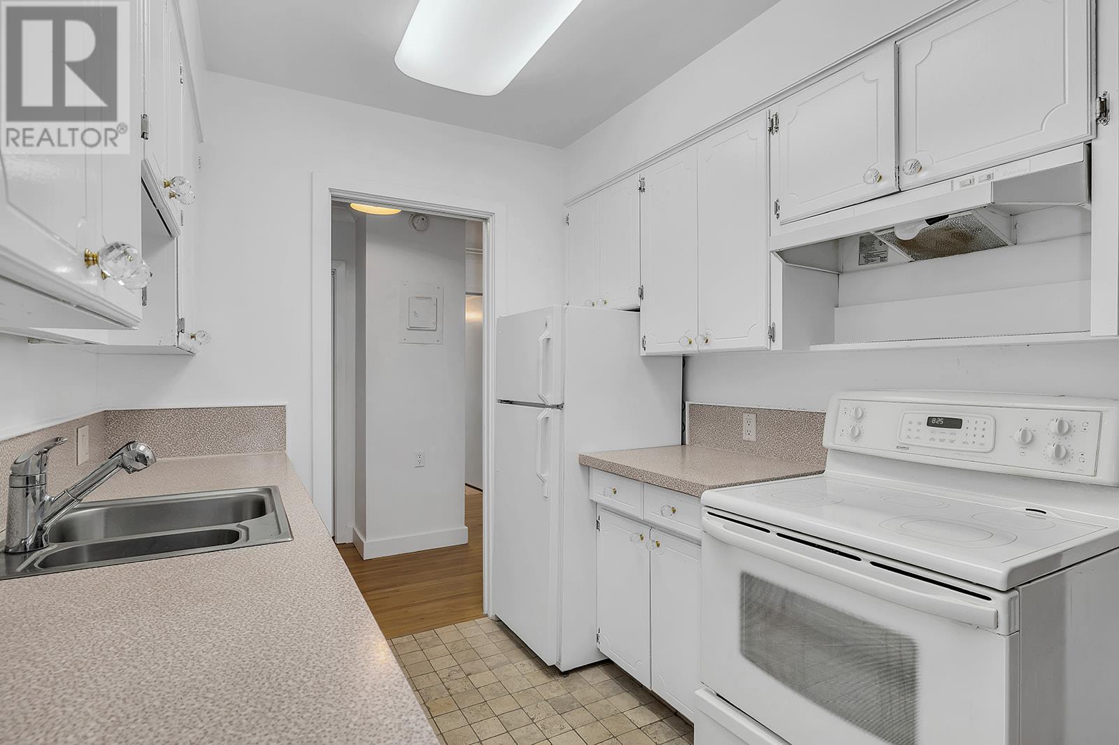 #506 4058 LAKESHORE ROAD - Image 26