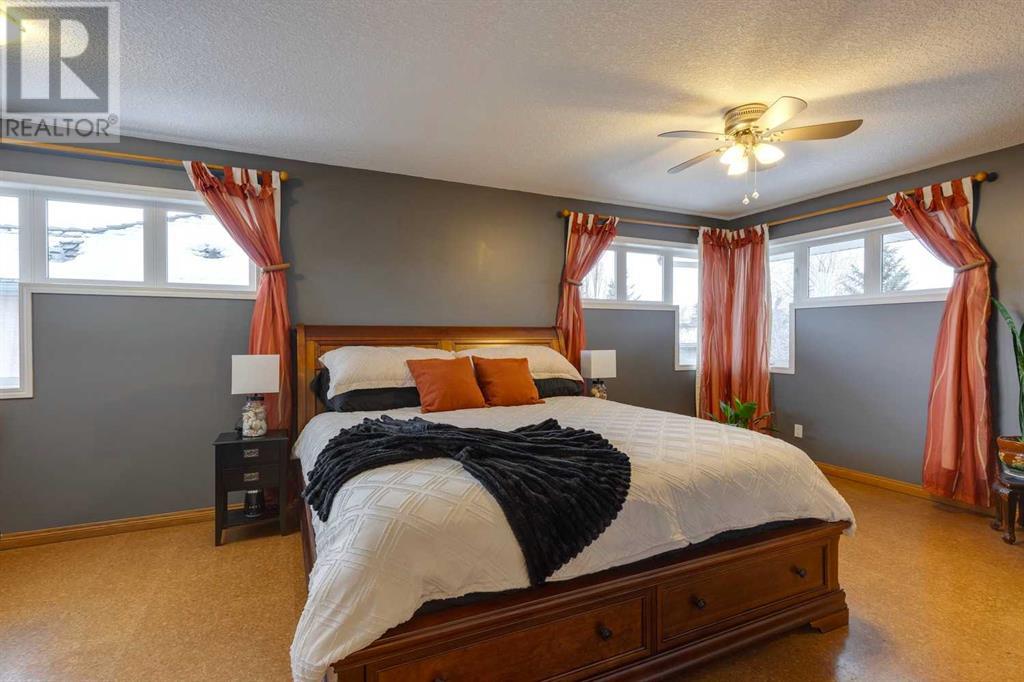 Single Family House for Sale in  Hidden Creek Place NW Hidden Valley Calgary 