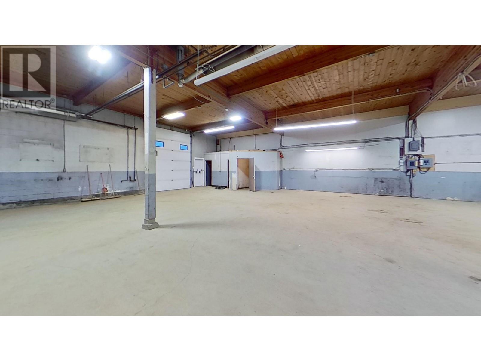 Photo 6 of 518 2nd Avenue, Prince George BC
