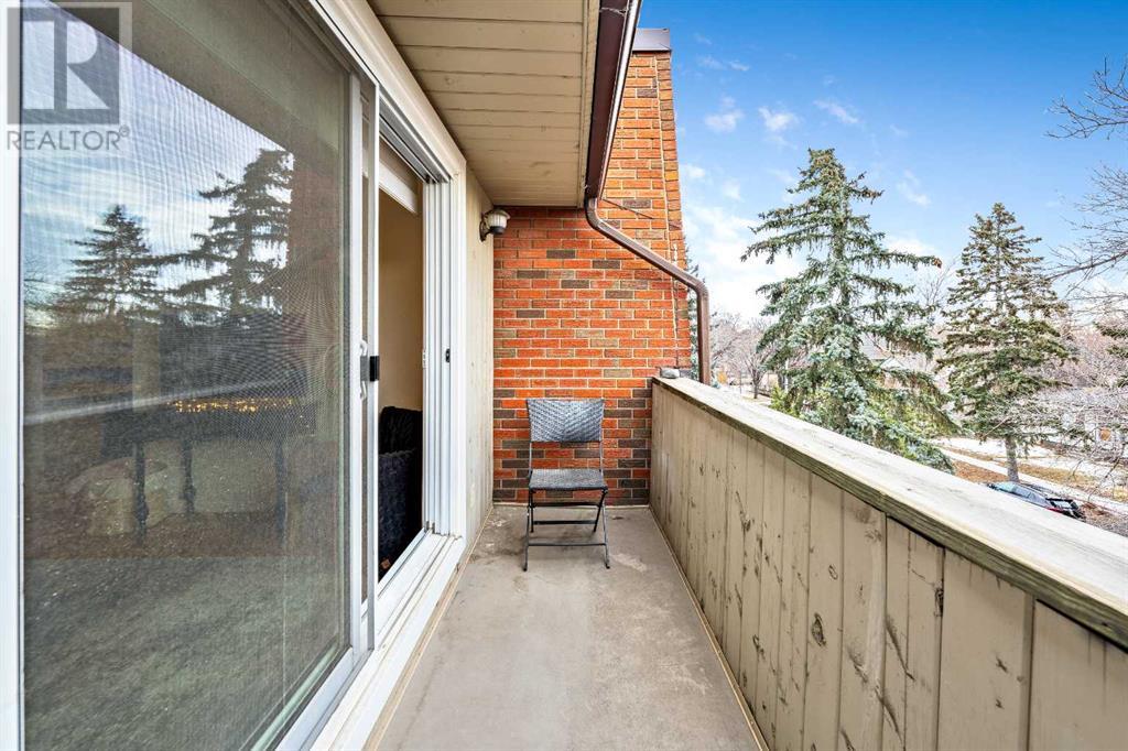 Single Family House Low rise for Sale in    Avenue NE Crescent Heights Calgary 