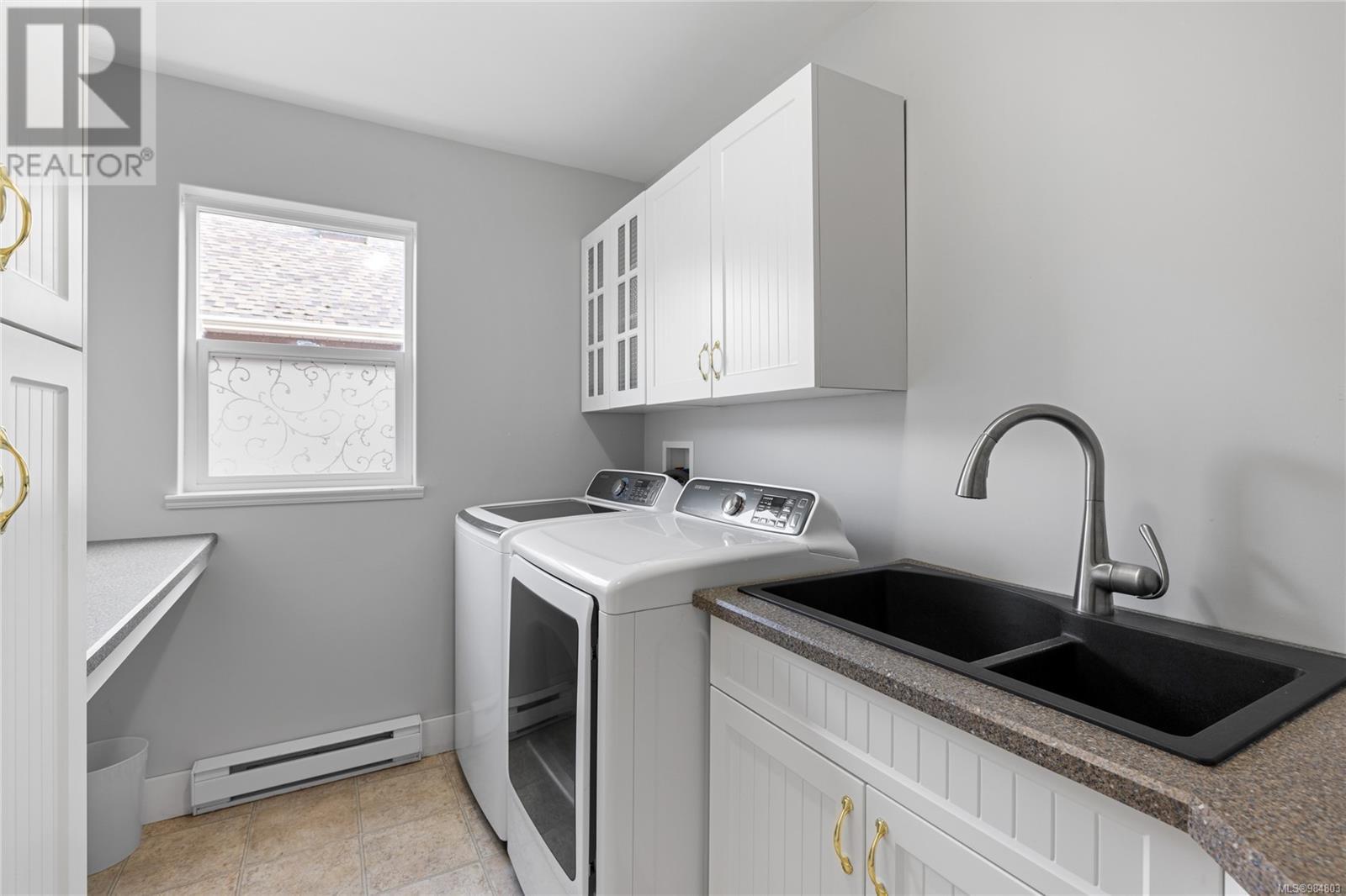 692 Abernathy Pl, Parksville real estate listing 984803
