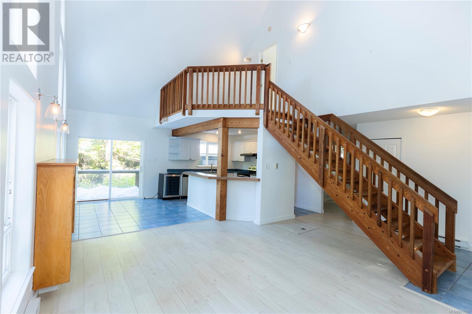 1135 Abraham Dr, Tofino