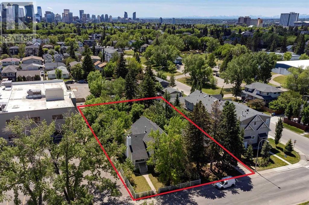 Multi-family House for Sale in     Avenue NW Mount Pleasant Calgary 