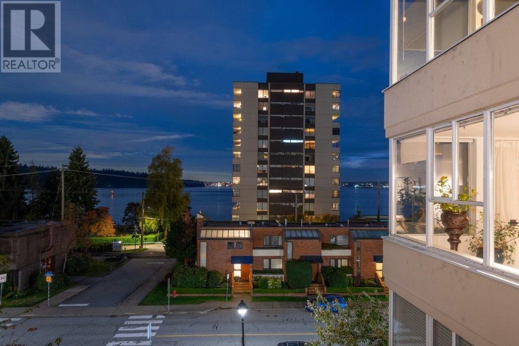 400 1819 BELLEVUE AVENUE, West Vancouver real estate listing R2958694