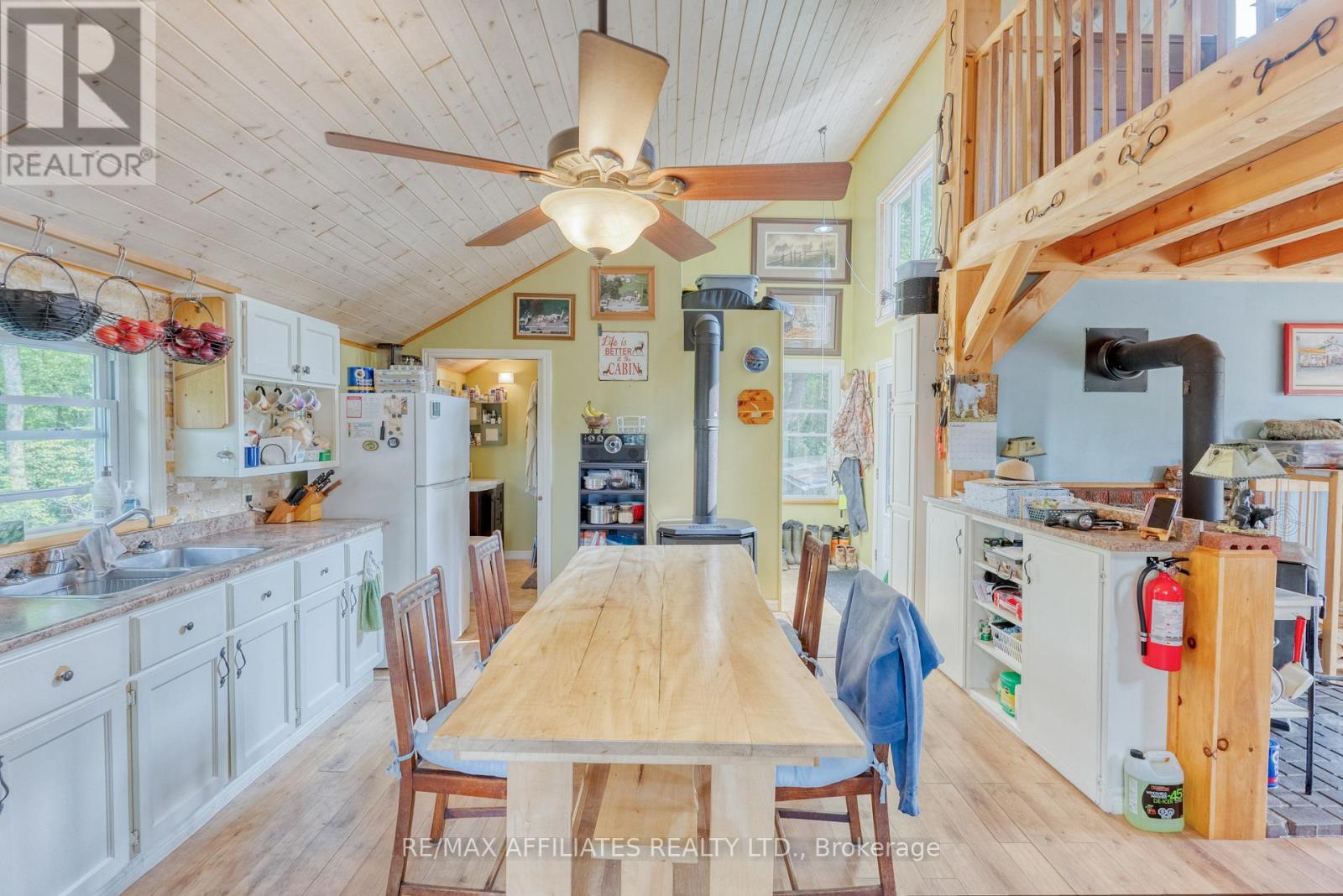 Photo 14 of 19 West Devil Lk Lane E, Frontenac ON