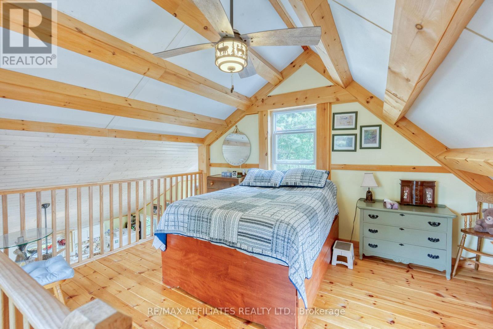 Photo 18 of 19 West Devil Lk Lane E, Frontenac ON
