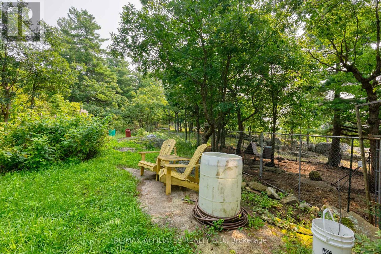 Photo 24 of 19 West Devil Lk Lane E, Frontenac ON