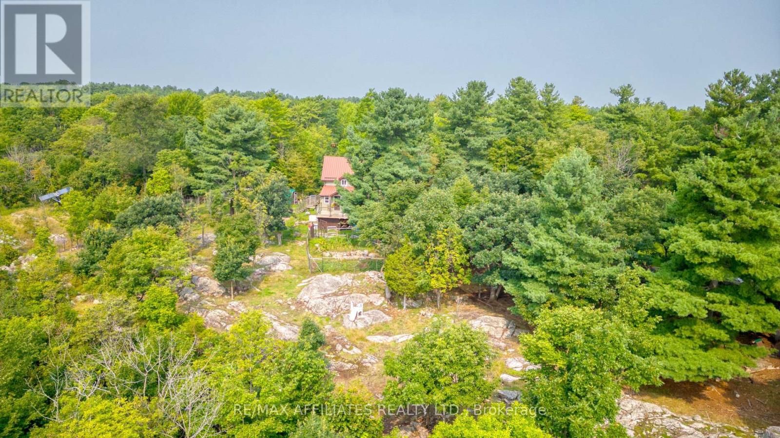 Photo 30 of 19 West Devil Lk Lane E, Frontenac ON