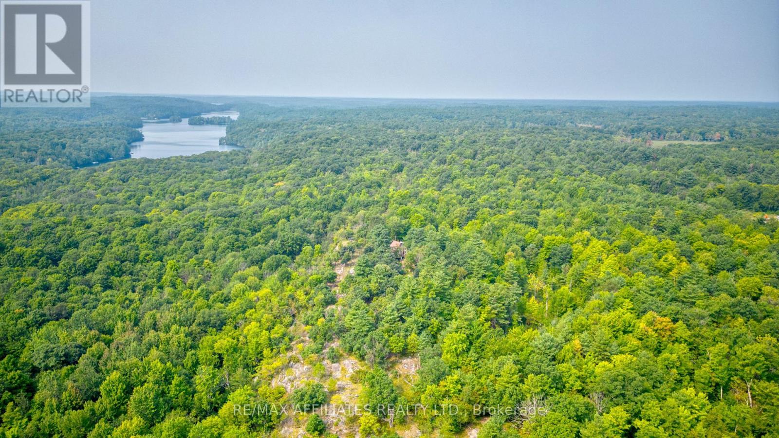 Photo 31 of 19 West Devil Lk Lane E, Frontenac ON