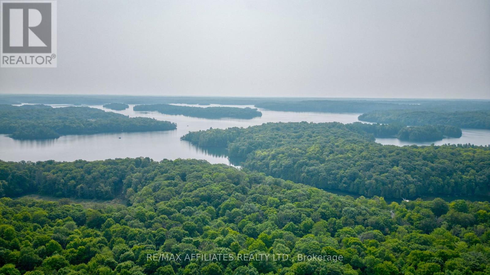 Photo 34 of 19 West Devil Lk Lane E, Frontenac ON
