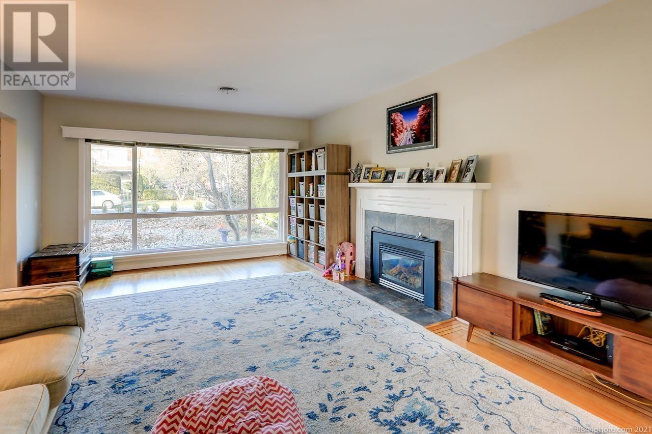 2016 W 48TH AVENUE, Vancouver