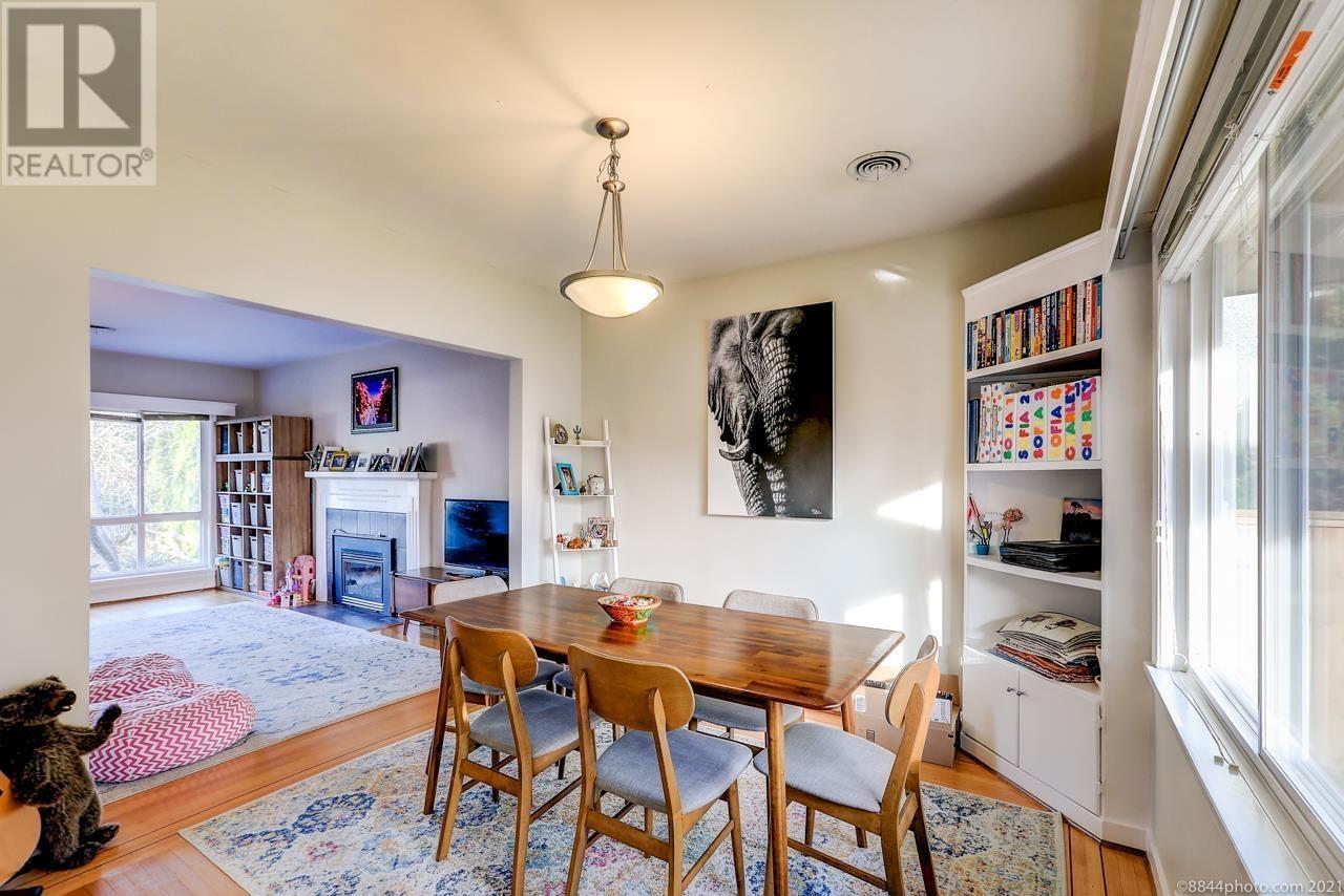 2016 W 48TH AVENUE, Vancouver