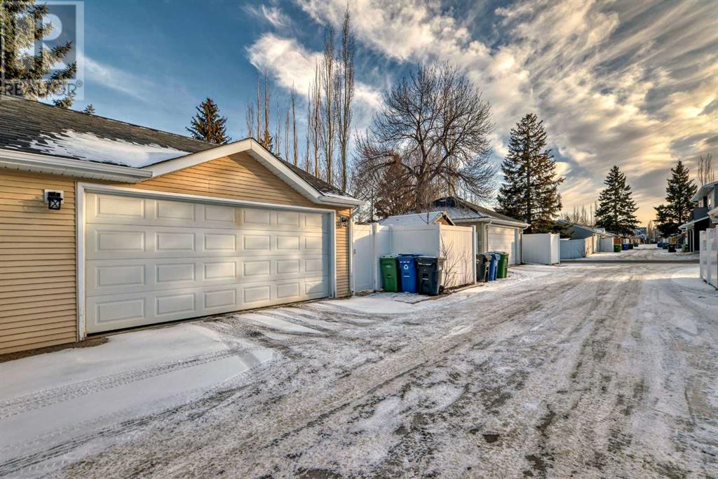 Single Family House for Sale in  Quentin Court SW Garrison Woods Calgary 