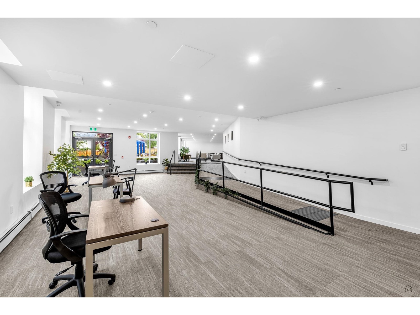 531 13968 LAUREL DRIVE, Surrey