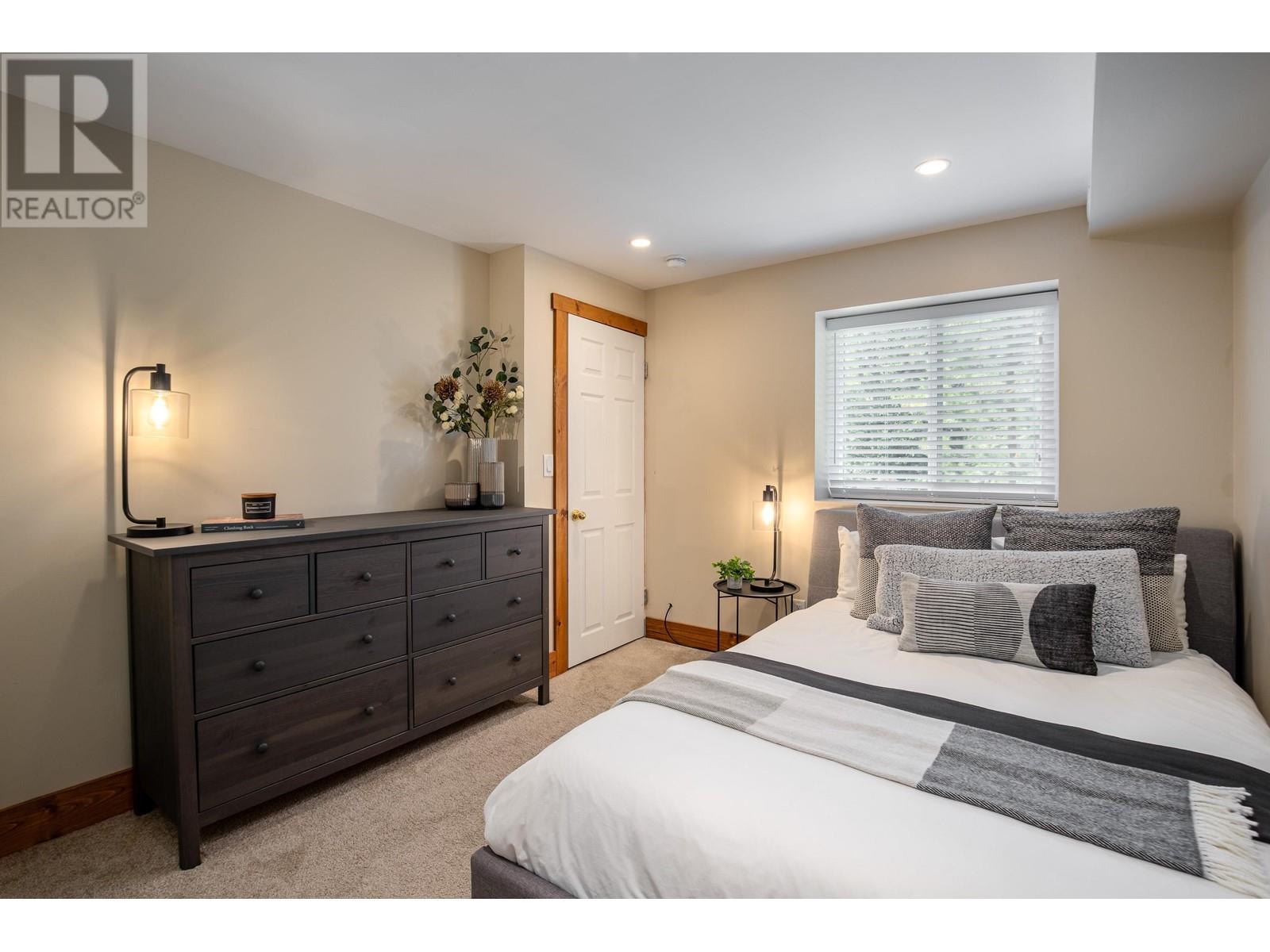 9144 EMERALD DRIVE, Whistler real estate listing R2958839